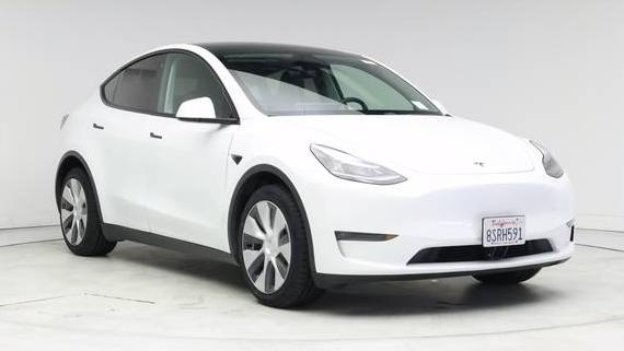 TESLA MODEL Y 2020 5YJYGDEE3LF051153 image